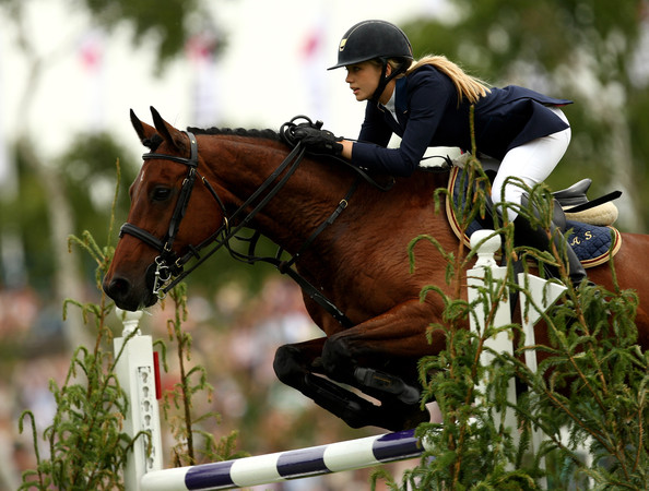 Abbie Squires - Showjumper